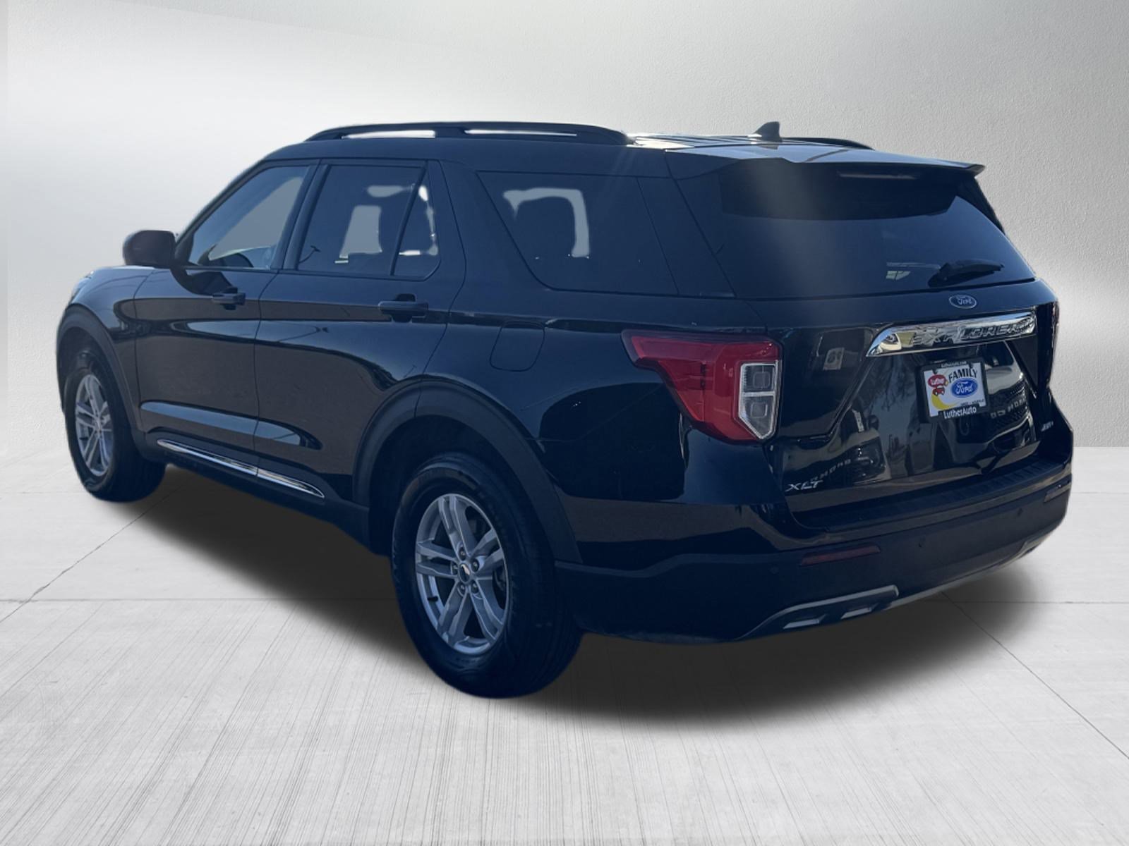 2024 Ford Explorer XLT photo 4