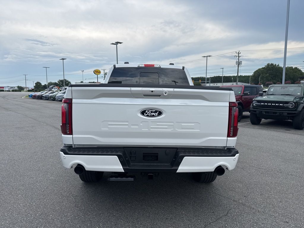 2025 Ford F-150 Lariat photo 4