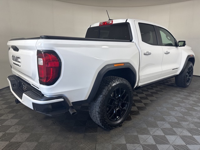 2024 Gmc Canyon Denali photo 2