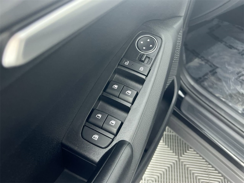 2026 Kia Seltos LX photo 14