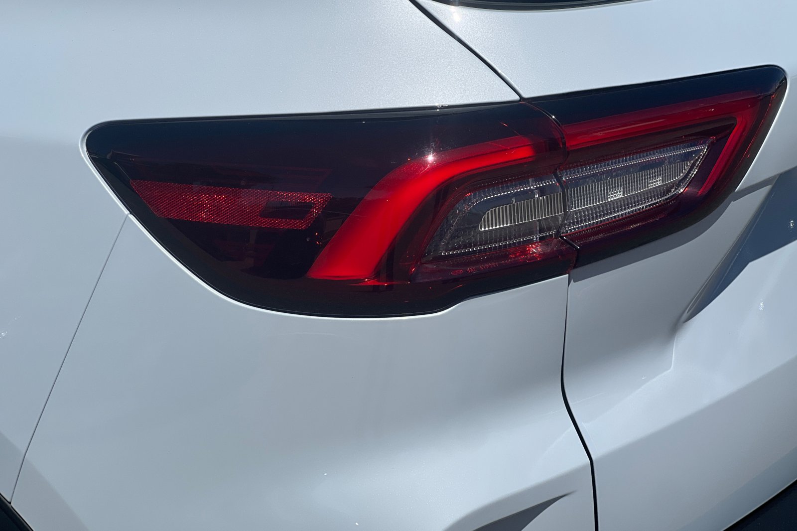 2025 Ford Escape ST-Line photo 31