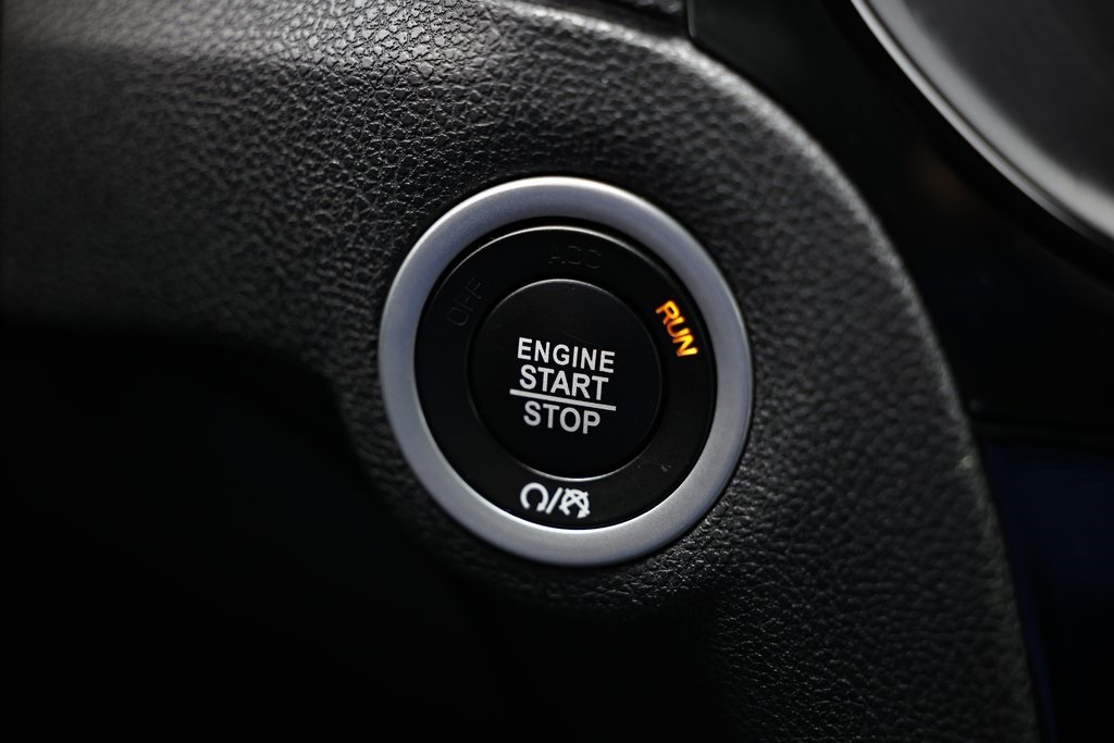 2023 Chrysler 300 S photo 33