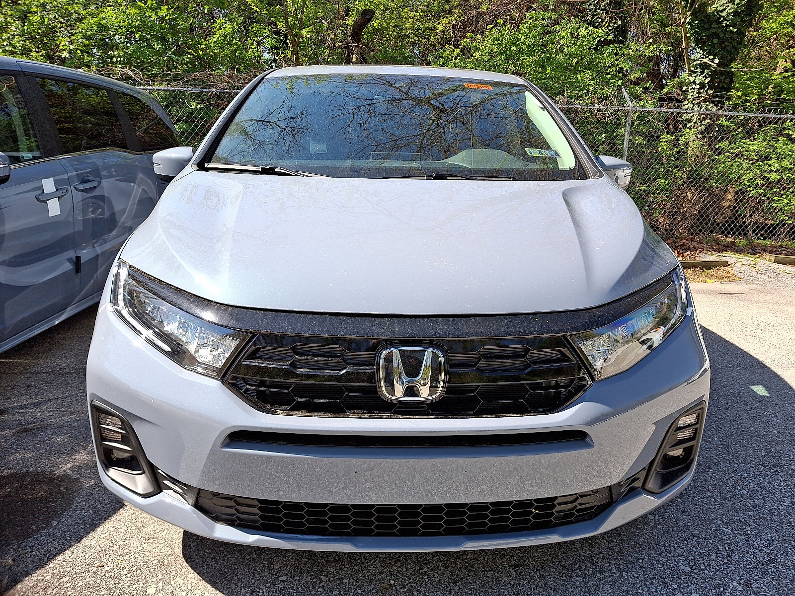 2025 Honda Odyssey Touring photo 2