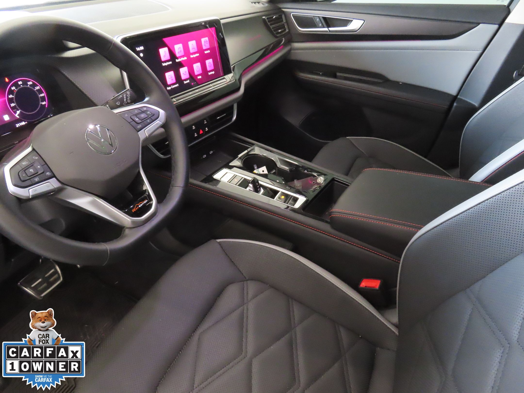 2024 Volkswagen Atlas Peak Edition SEL photo 19