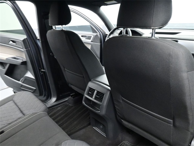 2021 Volkswagen Atlas Cross Sport photo 17