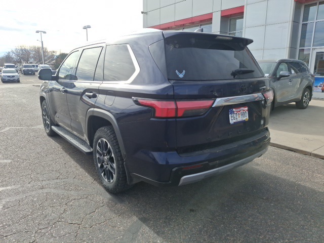 2024 Toyota Sequoia SR5 photo 3