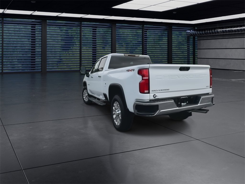 2025 Chevrolet Silverado 2500HD LTZ photo 7