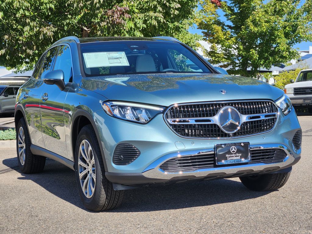 2026 Mercedes-Benz GLC Base's photo