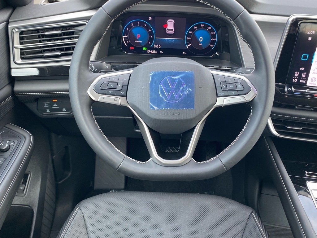 2026 Volkswagen Atlas Cross Sport SE Technology photo 3