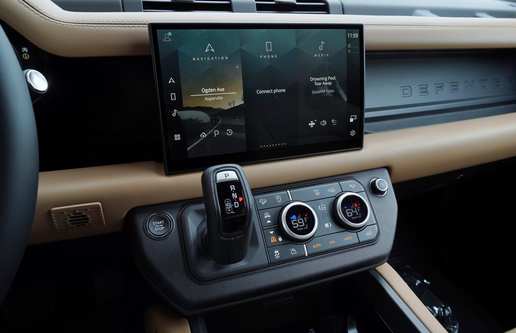 2025 Land Rover Defender 110 X-Dynamic SE photo 17
