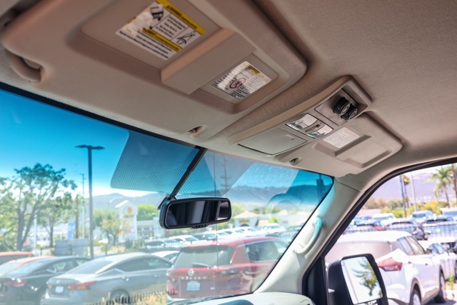 2016 Nissan NV3500 photo 11