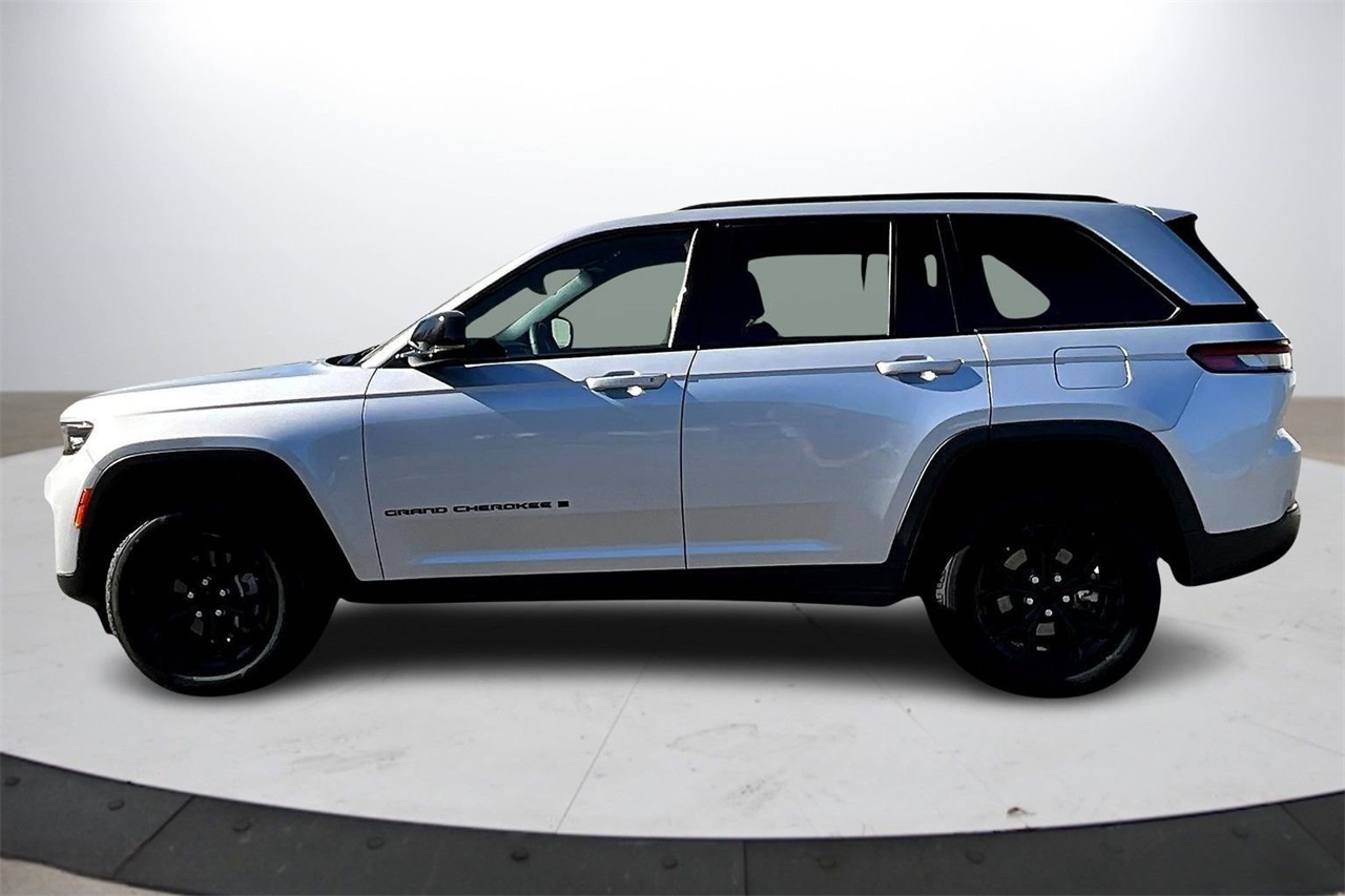 2024 Jeep Grand Cherokee Altitude X photo 4