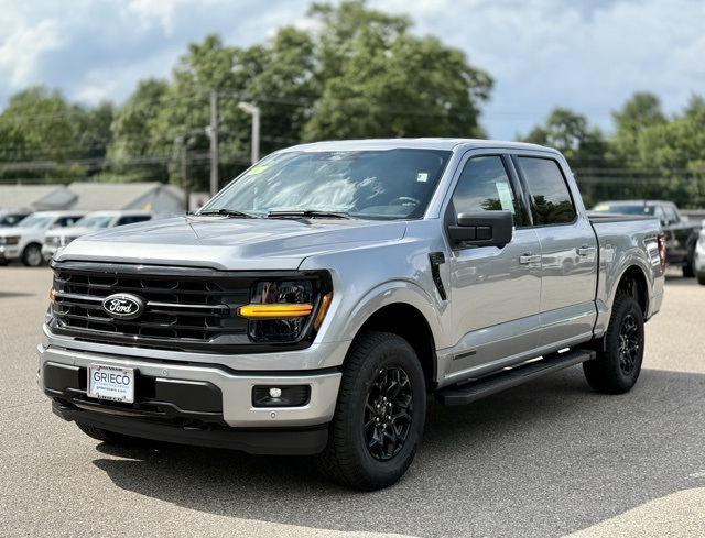 2025 Ford F-150 XLT photo 10