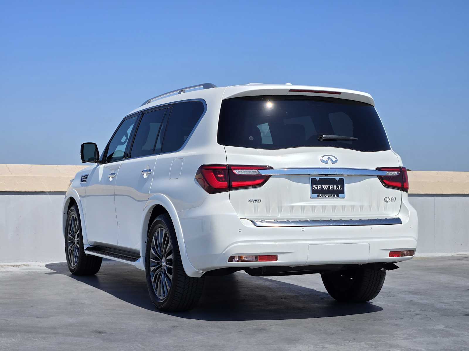 2024 Infiniti QX80 Sensory photo 2