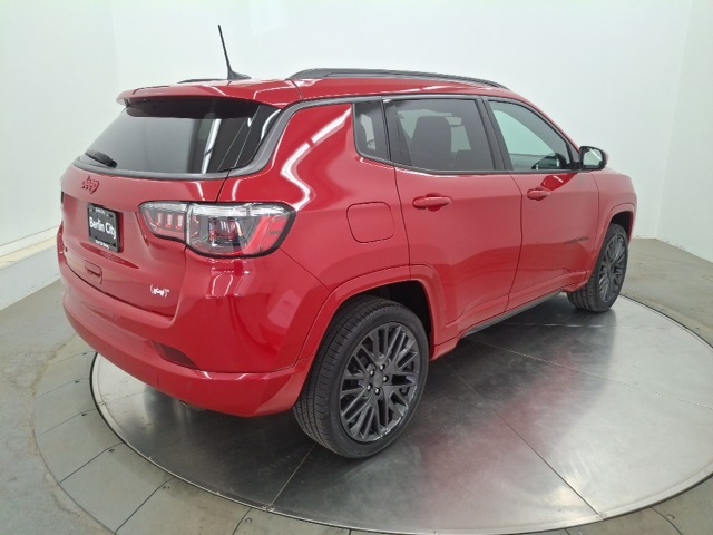 2022 Jeep Compass Limited photo 6