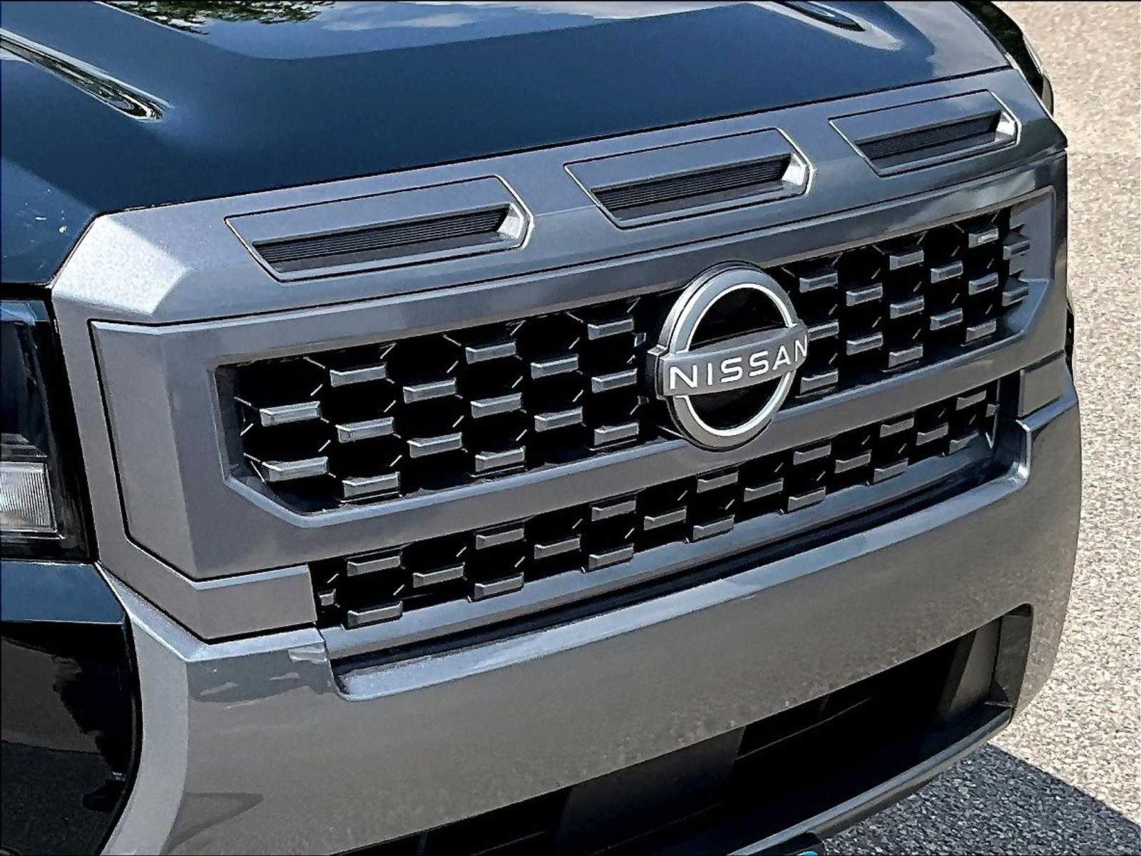 2025 Nissan Frontier SV photo 31