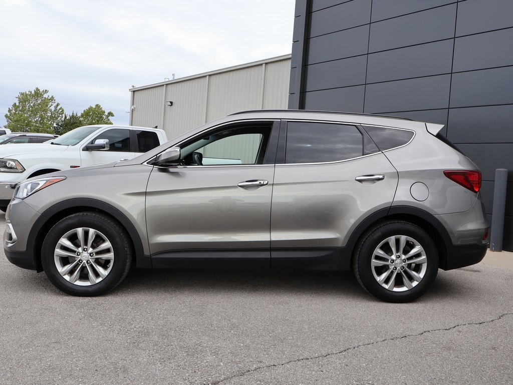 2018 Hyundai Santa Fe Sport 2.0T photo 2