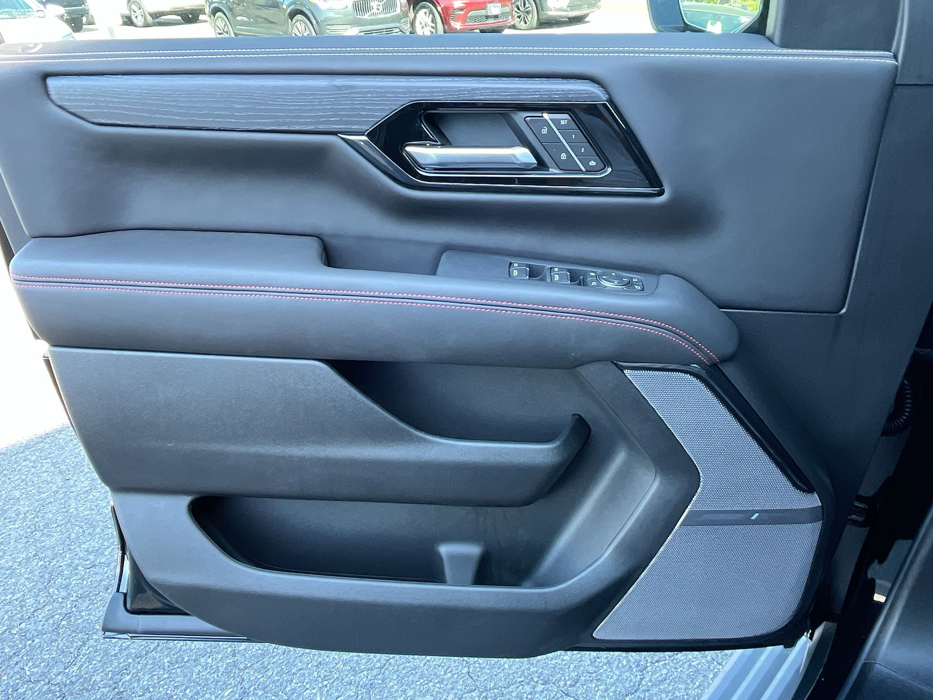 2025 Gmc Yukon XL AT4 Ultimate photo 45