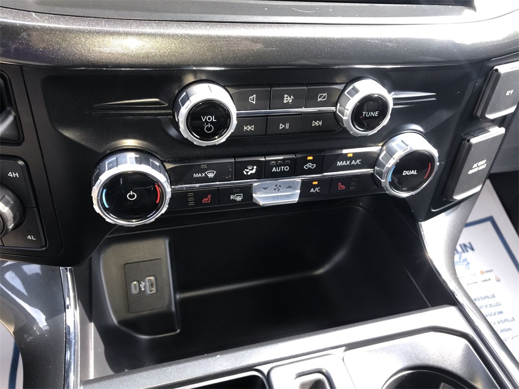 2023 Ford F-150 XLT photo 19