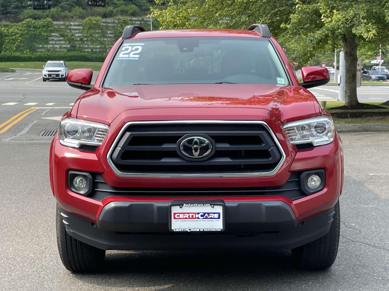 2022 Toyota Tacoma SR5 V6 photo 2
