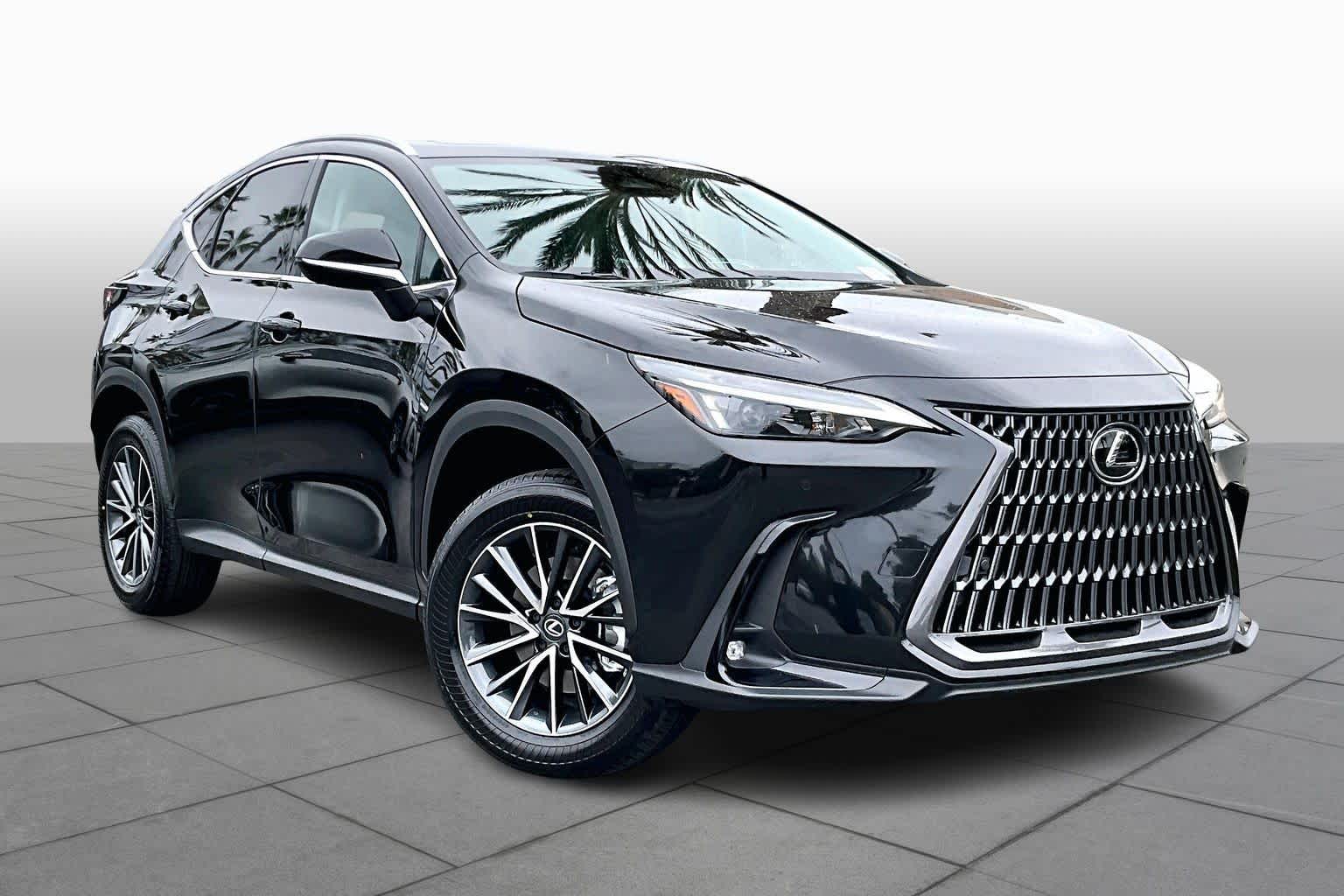 2026 Lexus NX 350 photo 2