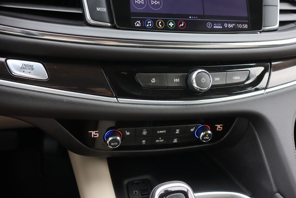 2021 Buick Enclave Essence photo 16