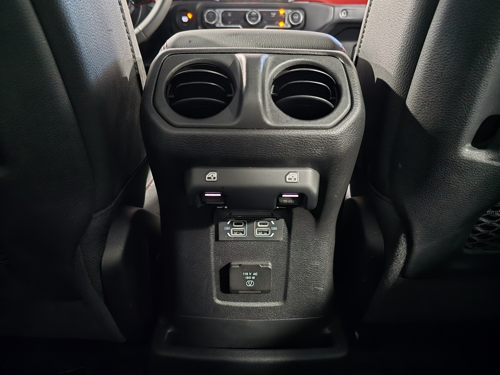 2023 Jeep Wrangler Rubicon photo 24