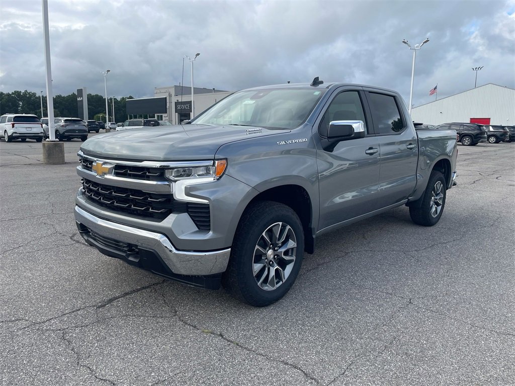 2026 Chevrolet Silverado 1500 LT photo 3