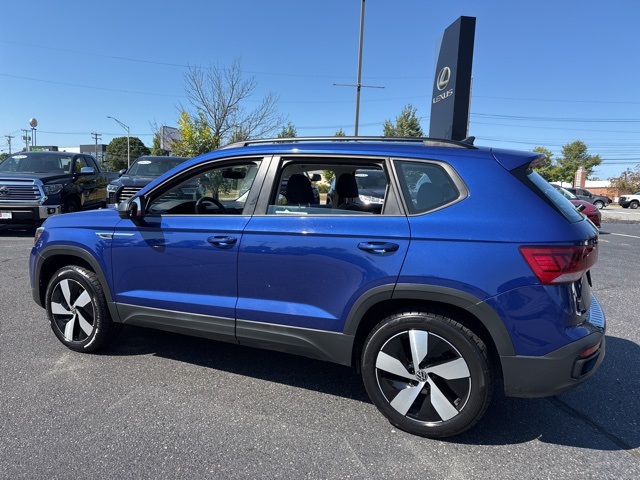 2024 Volkswagen Taos S photo 3
