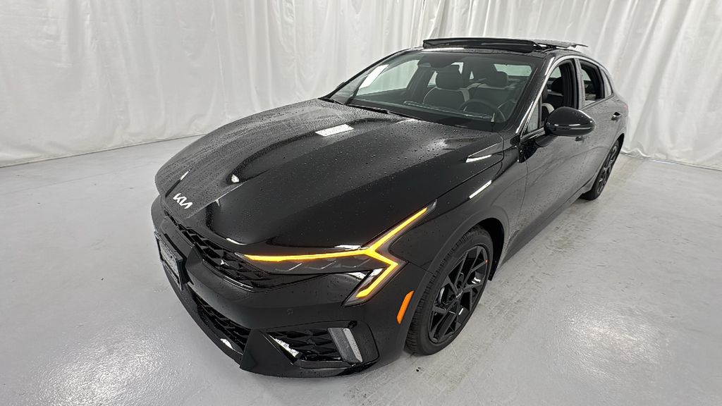 2026 Kia K5 GT-Line photo 7