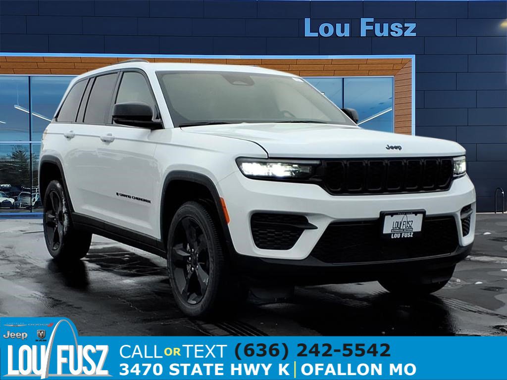 2025 Jeep Grand Cherokee Altitude's photo