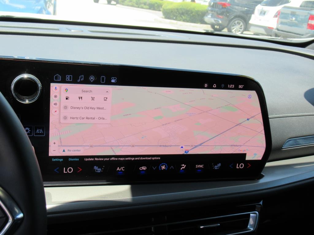 2025 Chevrolet Traverse photo 20