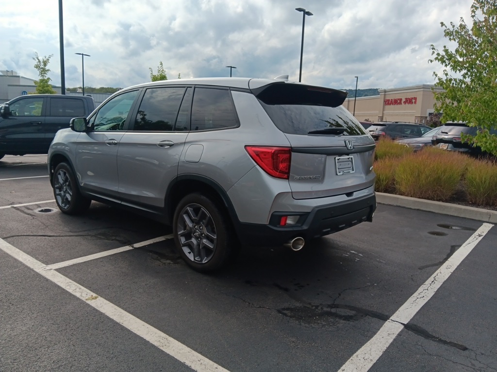 2022 Honda Passport EX-L photo 2