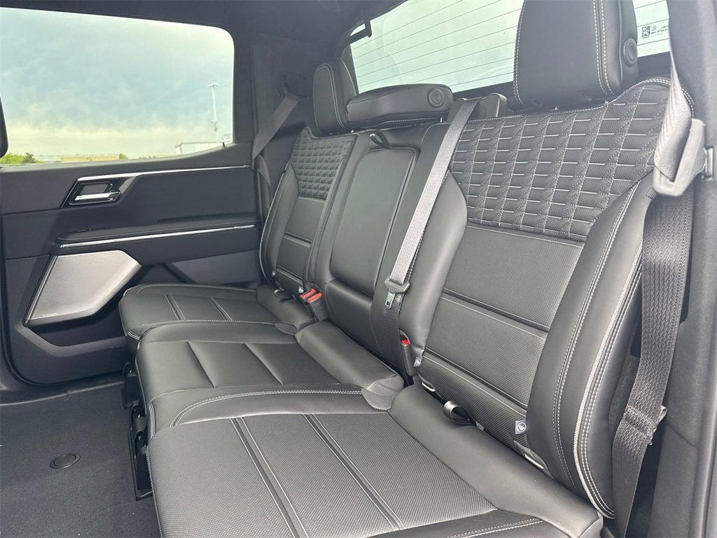 2025 GMC SIERRA - Image 32