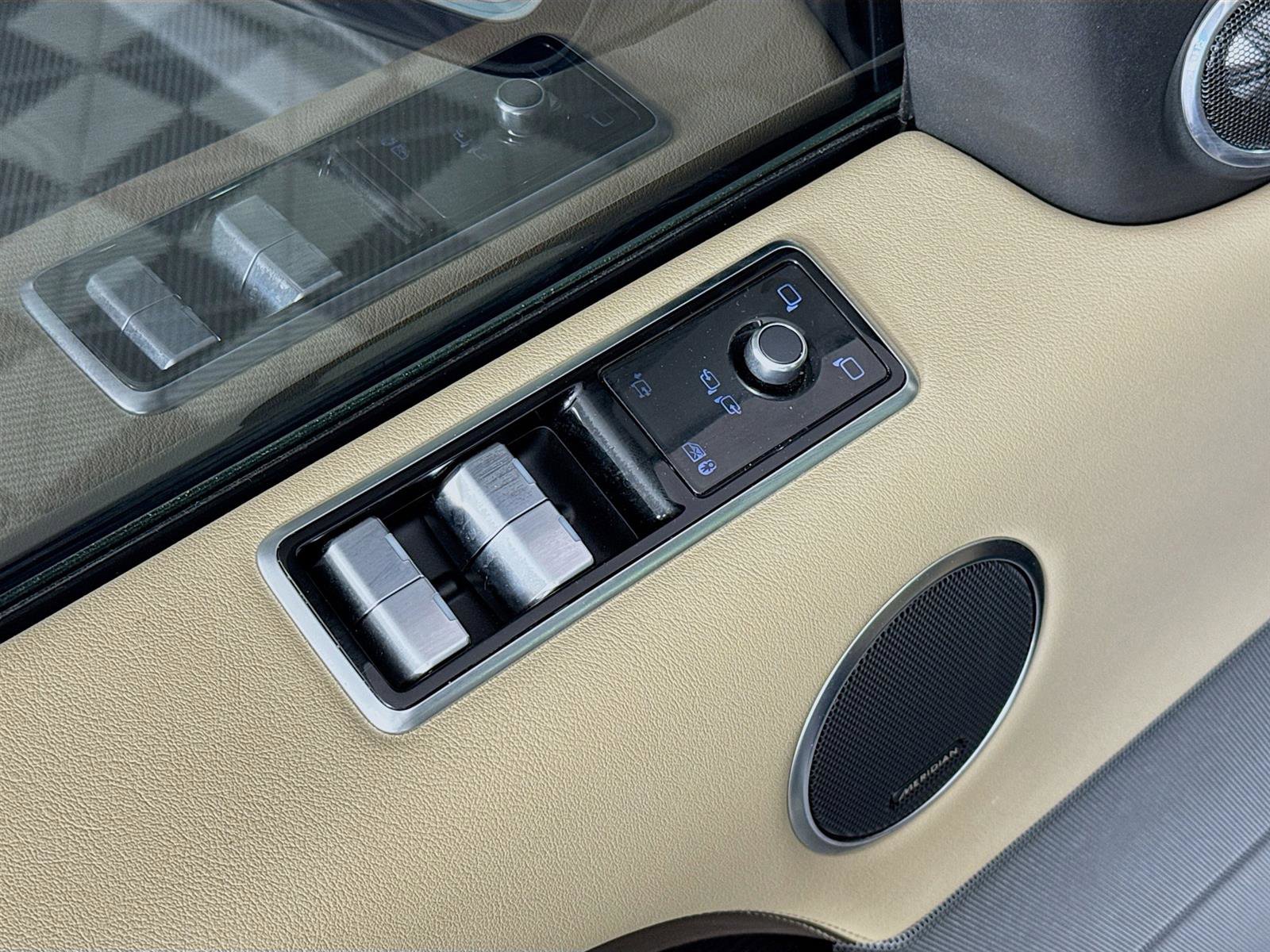2020 Land Rover Range Rover Sport HSE photo 15