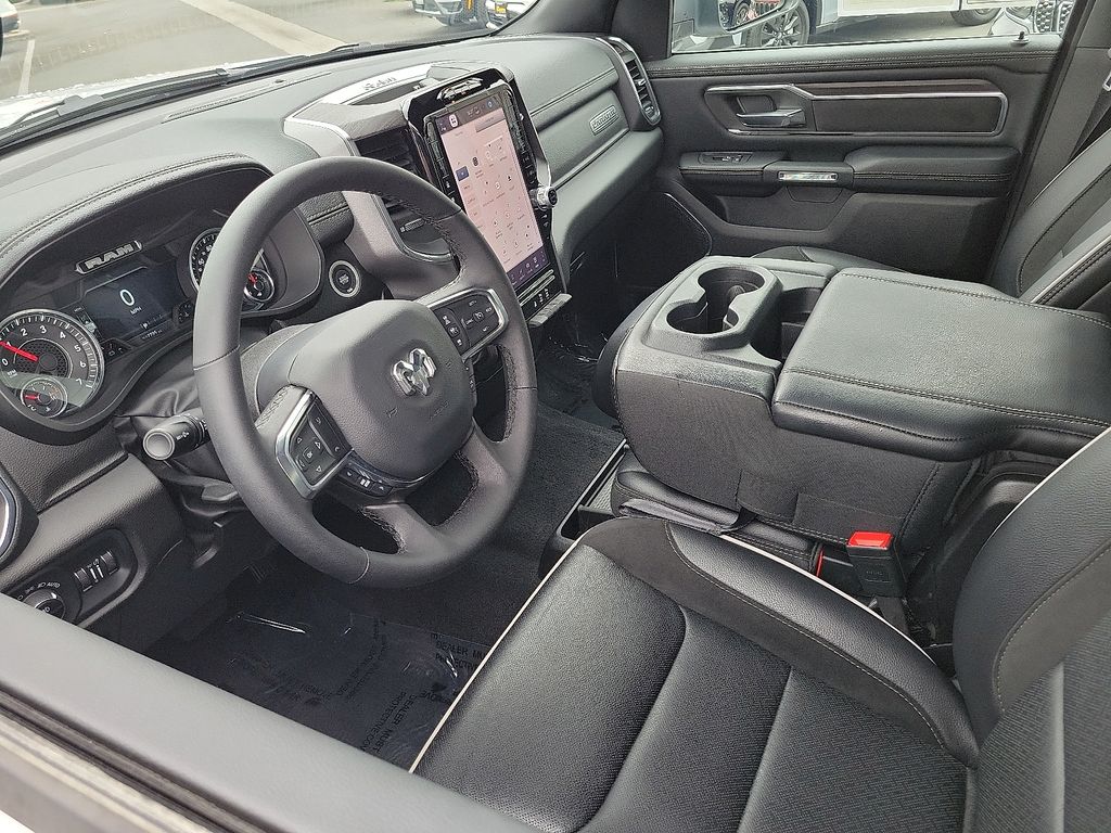 2025 Ram 1500 Laramie photo 3