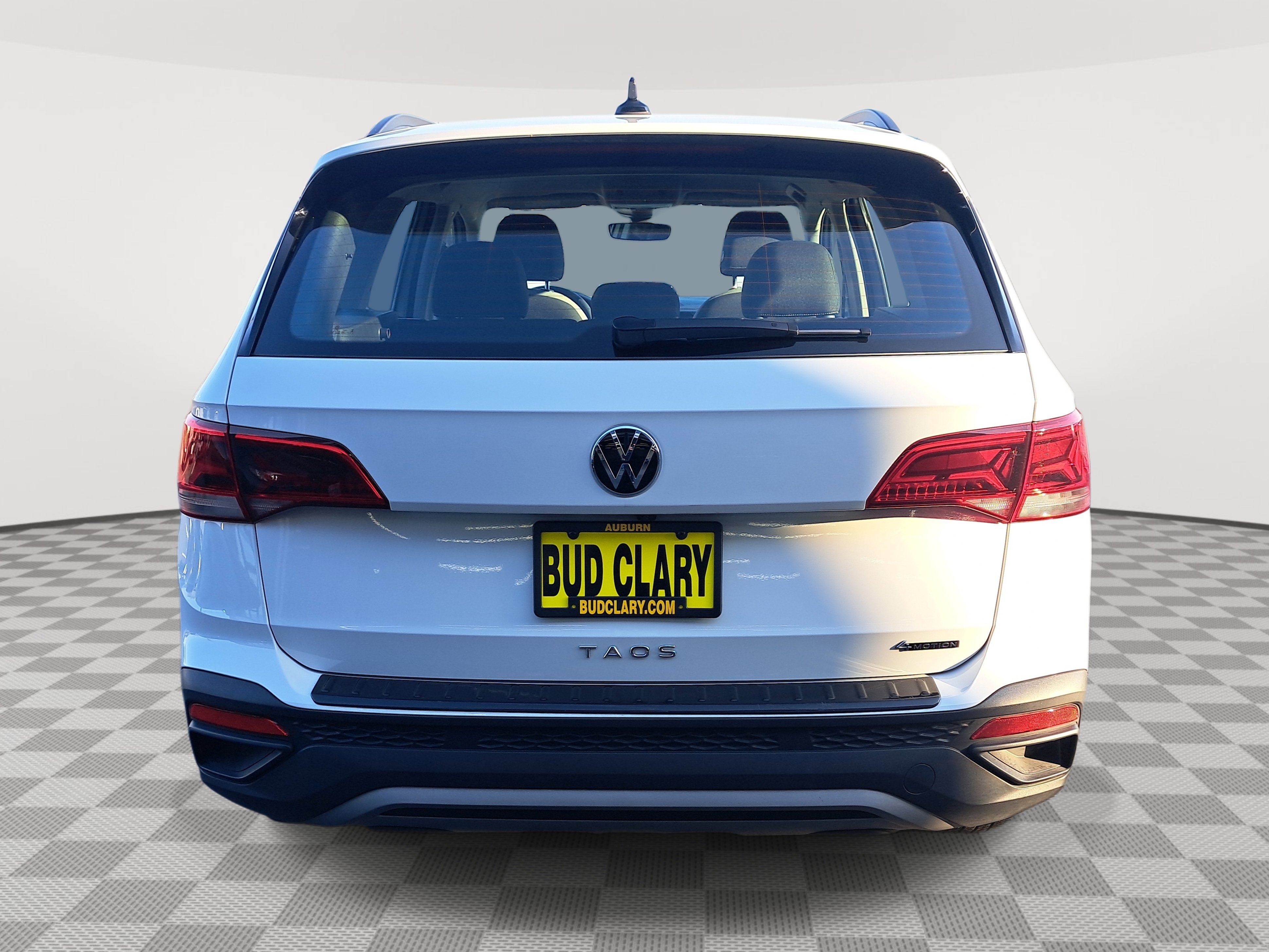 2024 Volkswagen Taos S photo 4