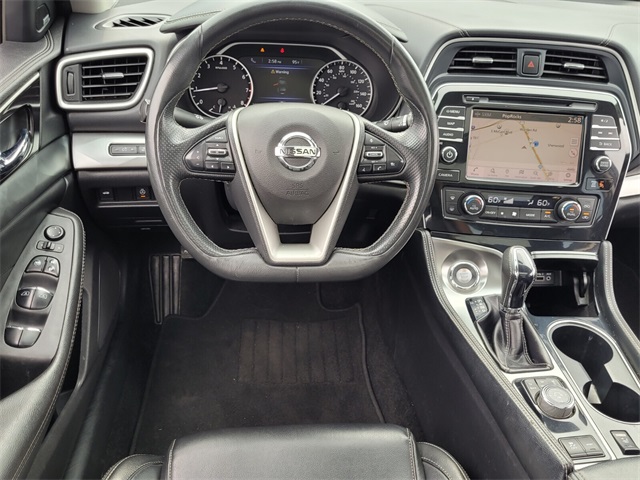 2019 Nissan Maxima SL photo 10
