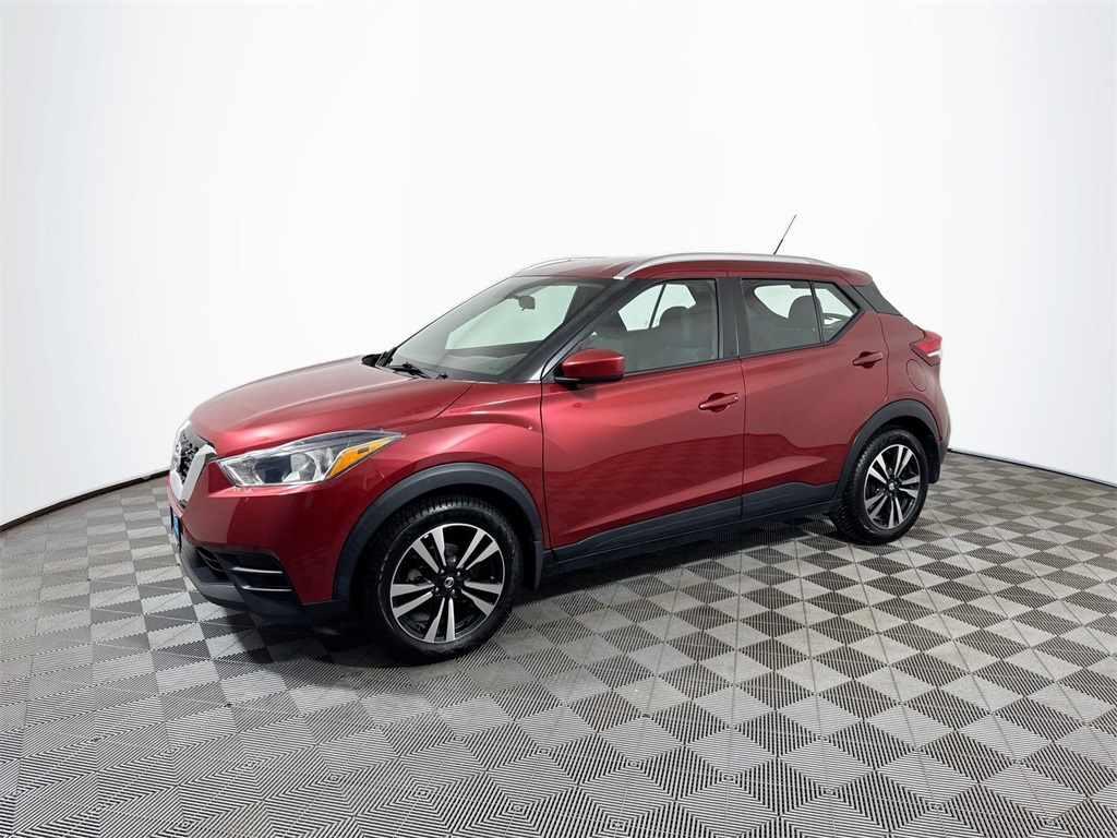 Used 2019 Nissan Kicks SV with VIN 3N1CP5CU5KL498452 for sale in Eau Claire, WI