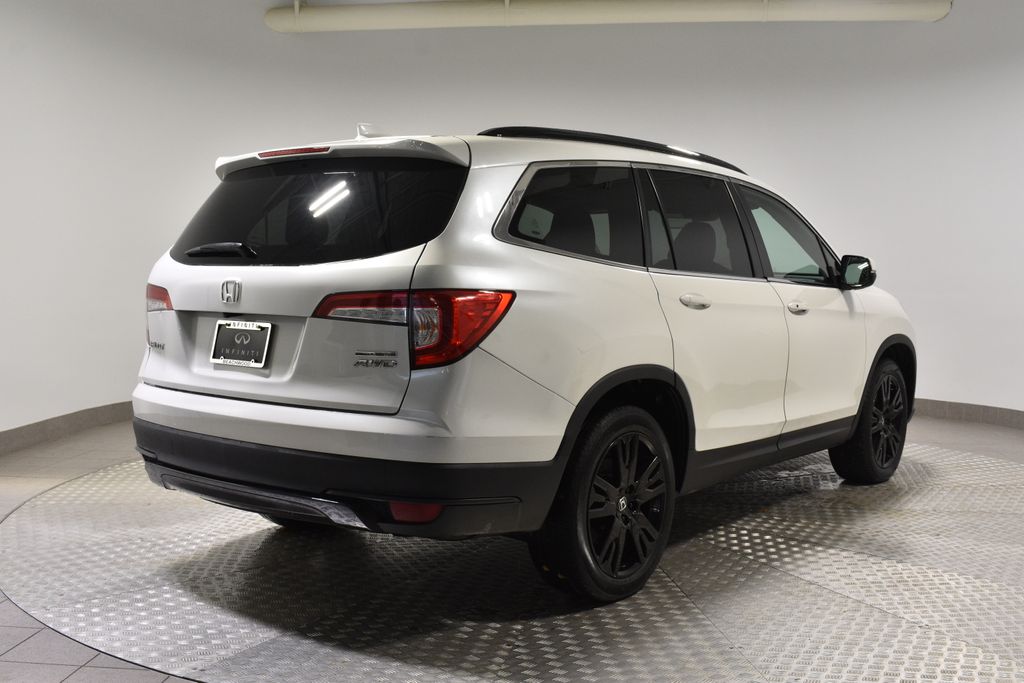 2021 Honda Pilot Special Edition photo 2