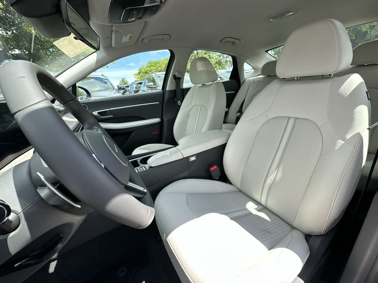 2025 Hyundai Sonata Hybrid SEL photo 14
