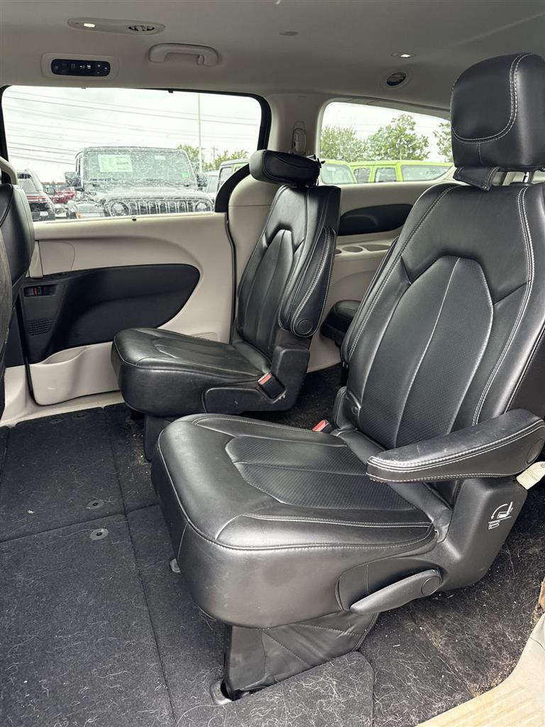 2021 Chrysler Voyager LXi photo 7