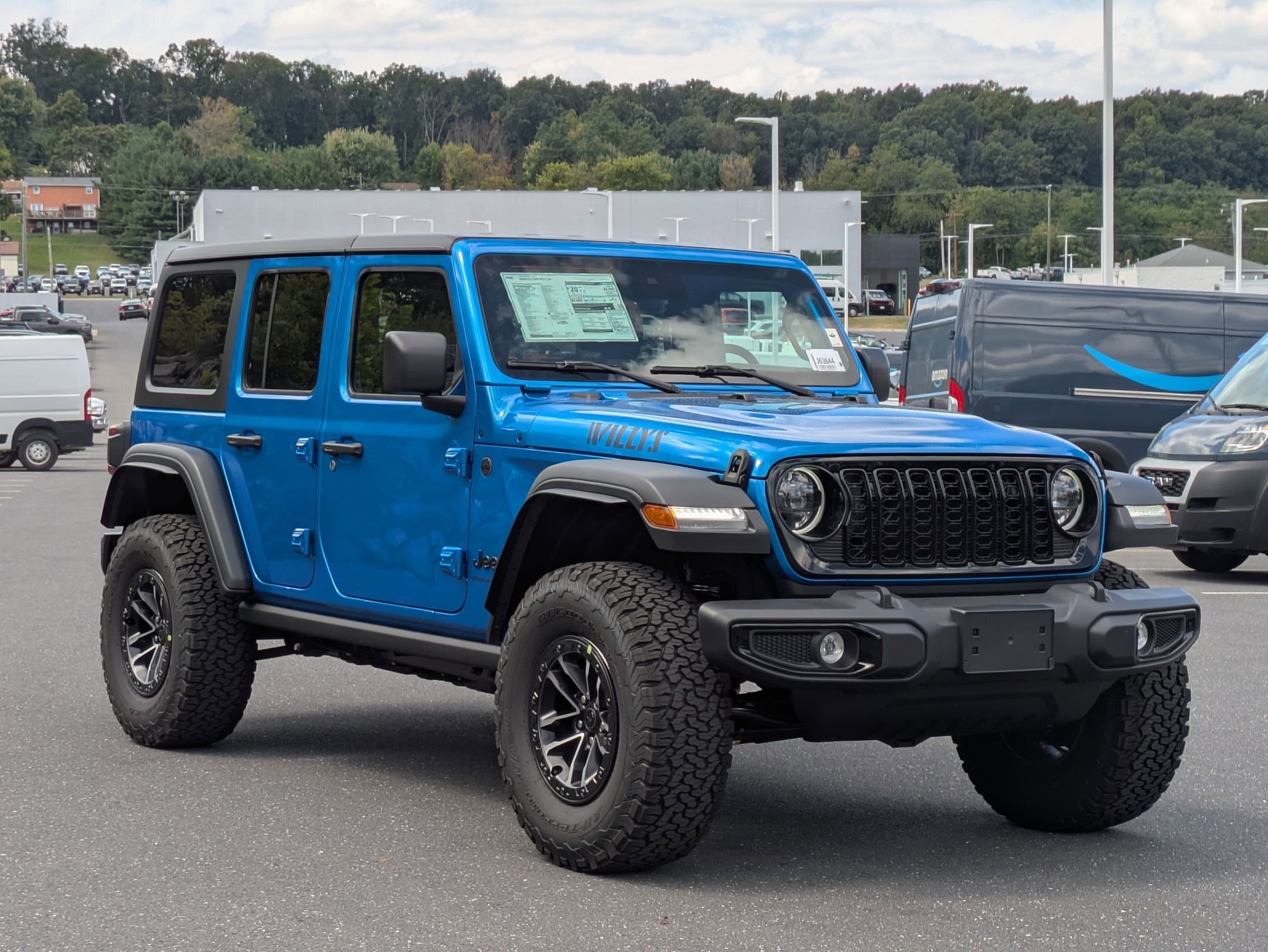 2025 Jeep Wrangler Willys photo 2