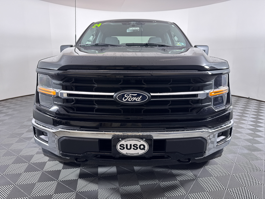 2024 Ford F-150 XLT photo 2