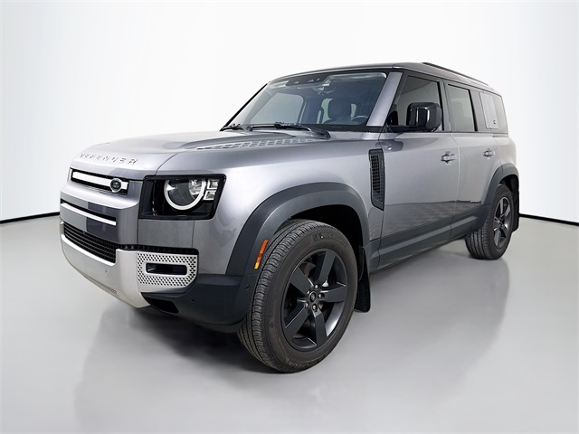 2020 Land Rover Defender S's photo