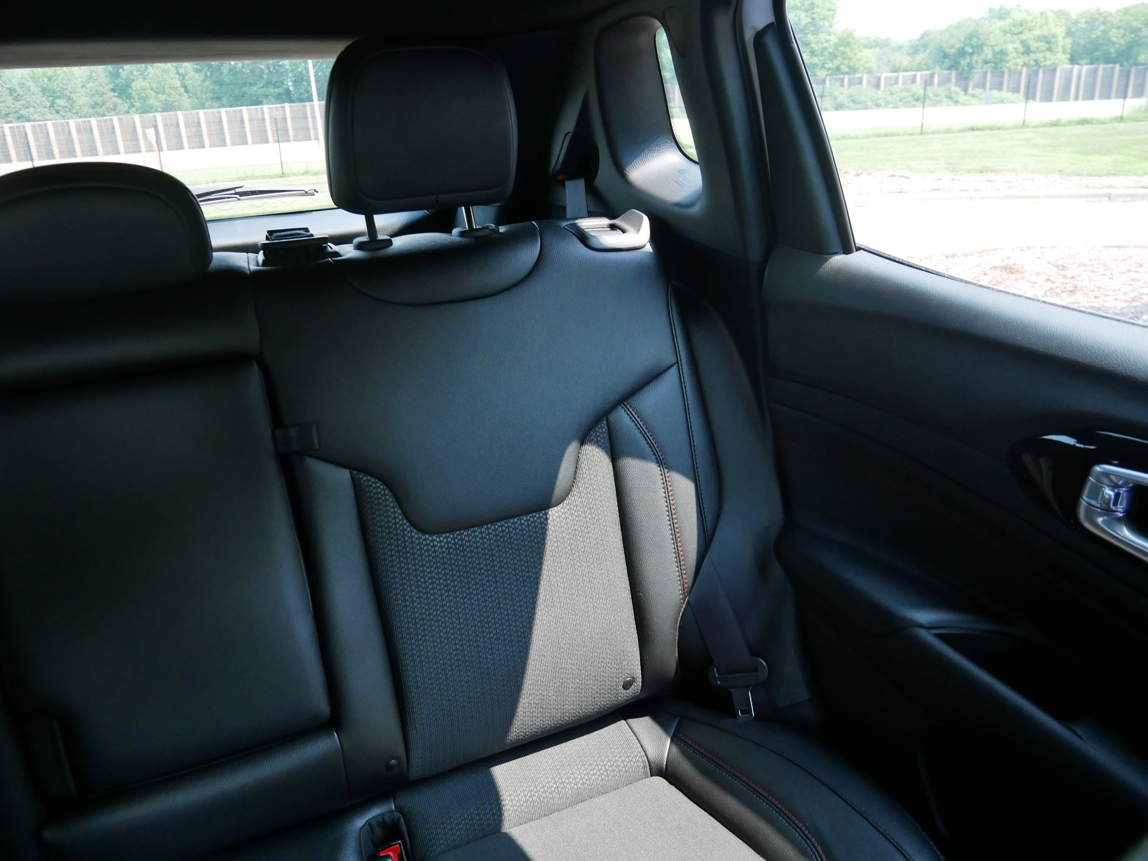 2024 Jeep Compass Trailhawk photo 13