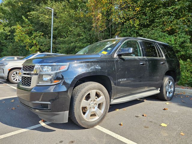 2017 Chevrolet Tahoe LS photo 3