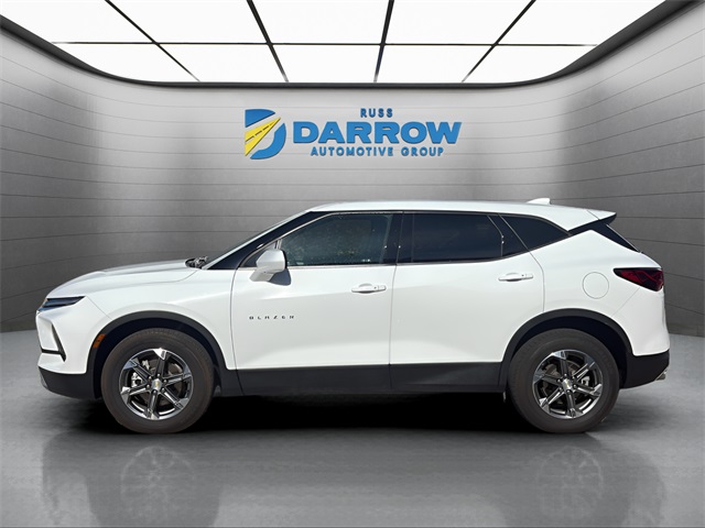 2023 Chevrolet Blazer 2LT photo 2
