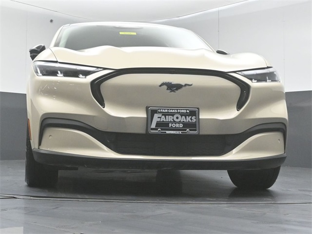 2025 FORD MUSTANG MACH-E - Image 34