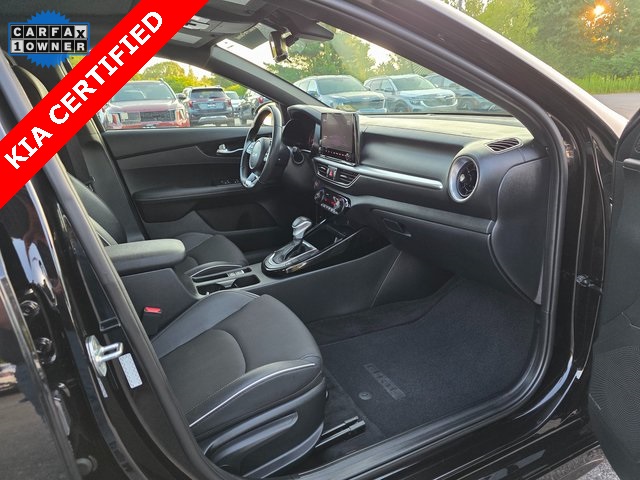 2022 Kia Forte GT-Line photo 10